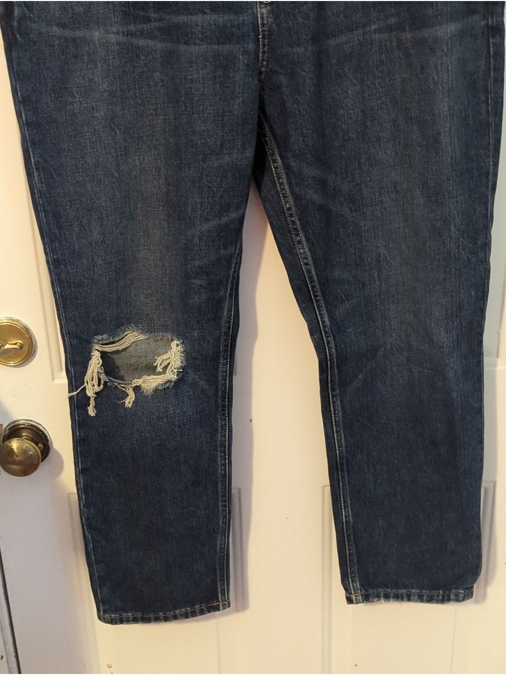 Everlane Dark Wash Distressed Straight Jeans 33 Crop Ripped Jeans Women's - Picture 3 of 11